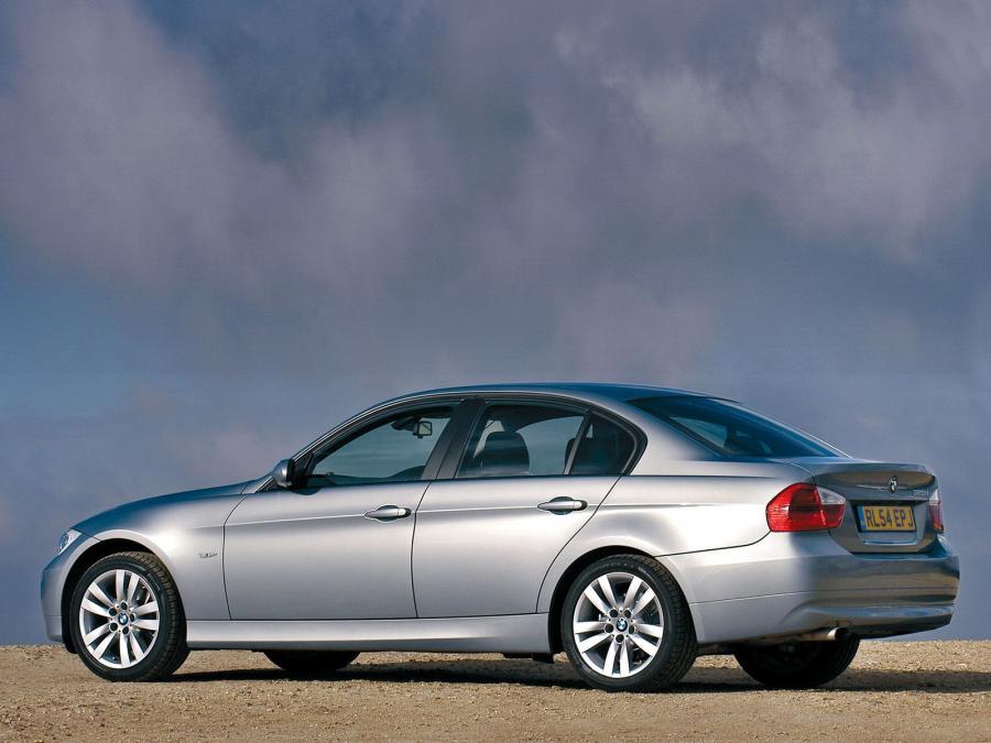  BMW 320d Sedan 2005 года  (UK) (фото 6 из 7)